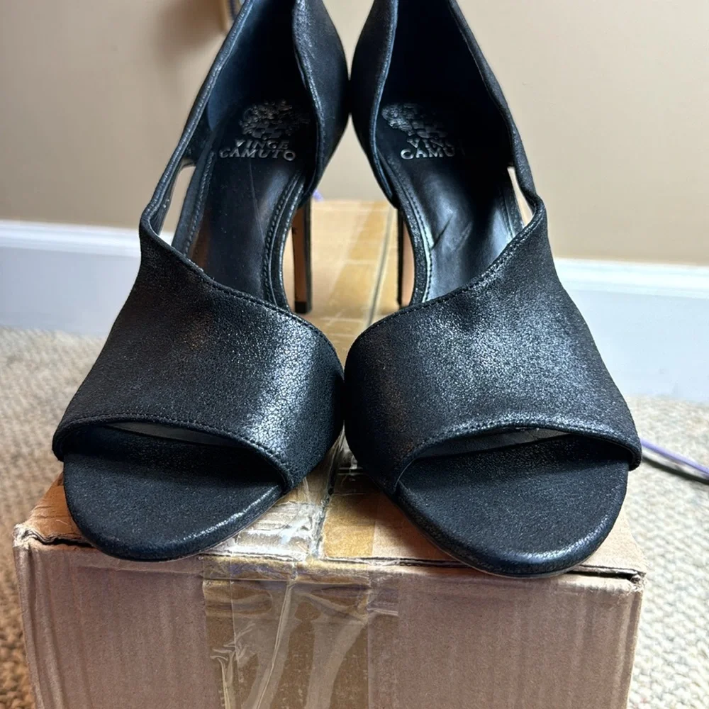 Vince Camuto • Women's Alinton High Heel • 🖤 Size 9.5 • Black • SO gently worn!